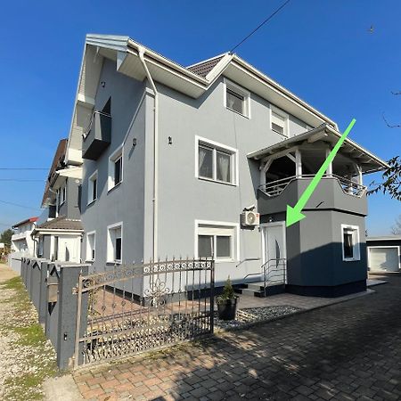 4 Stars Apartments Near Airport Velika Gorica Ngoại thất bức ảnh